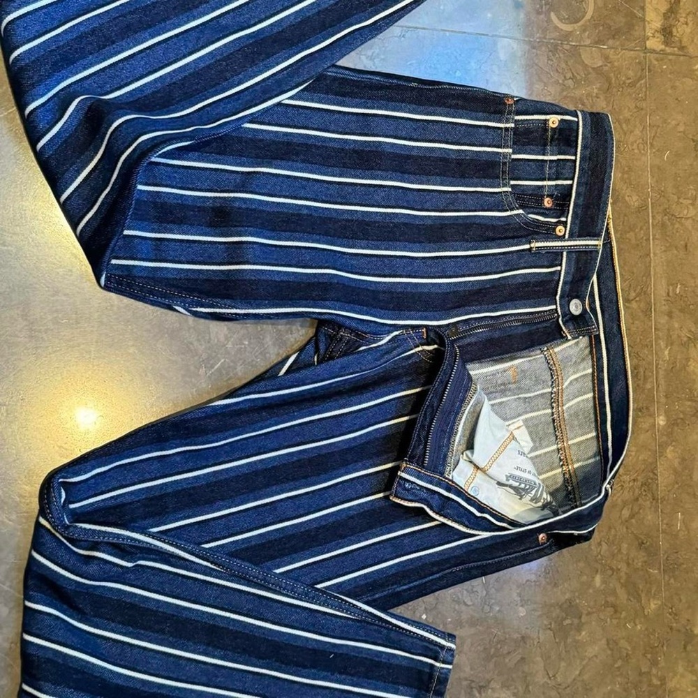 LEVIS BLACK AND WHITE STRIPED DENIM JEANS - Picture 5 of 5